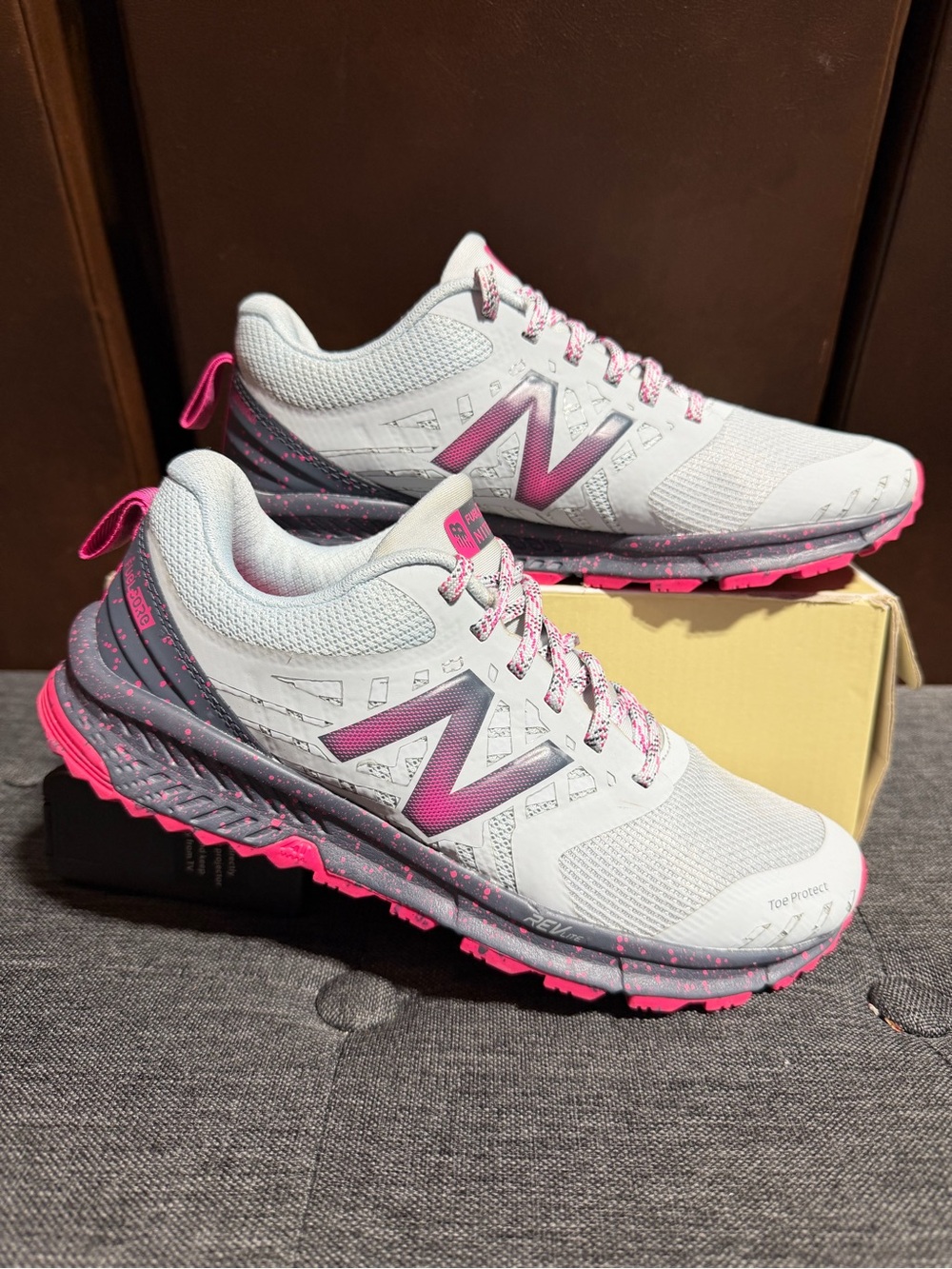 New Balance Women's Light Gray and Pink Trail Running Sneakers